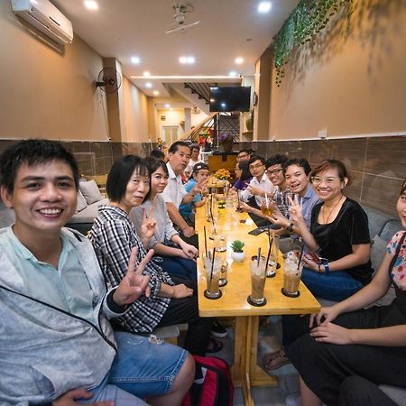 Language Exchange Hostel 1 โฮจิมินห์ซิตี้ ภายนอก รูปภาพ